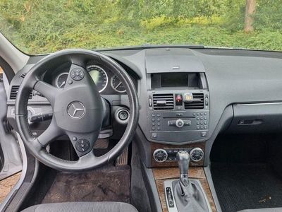 Mercedes C200