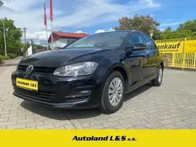 Second-hand VW Golf VII Trendline 96 CP (70 kW) 2014 Negru Berlinǎ