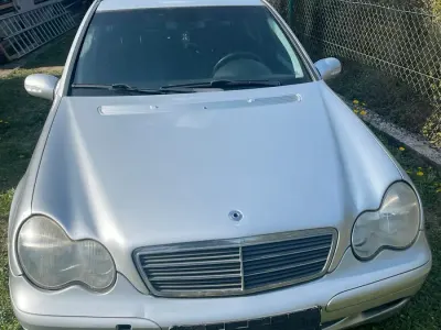 Second-hand Mercedes C200 116 CP (85 kW) 2002 Gri Break