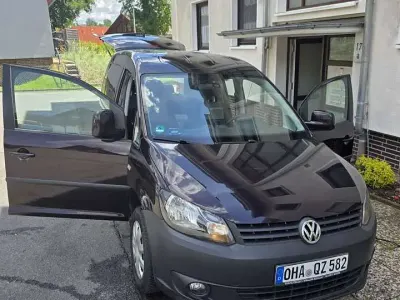 Gebraucht VW Caddy Trendline 102 PS (75 kW) 2010 Violet Van / Kleinbus