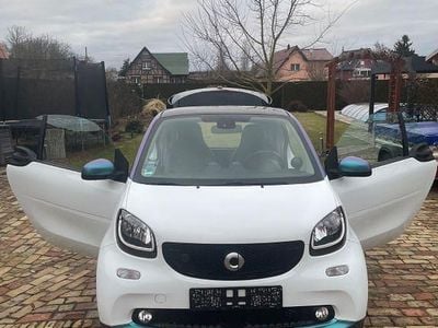 Gebraucht Smart ForTwo Electric Drive 60 kW (82 PS) 2019 Weiß Coupé