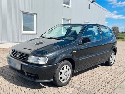 Second-hand VW Polo 60 CP (44 kW) 1999 Negru Hatchback