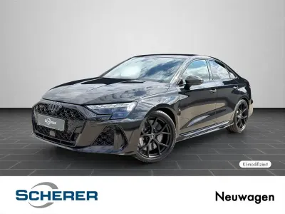 Neu Audi RS3 Advanced 400 PS (294 kW) 2026 Mythosschwarz metallic (metallic) Limousine