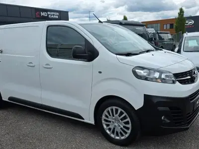 Gebraucht Opel Vivaro-e Combi 120 PS (88 kW) 2022 Weiß Van / Kleinbus
