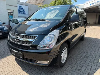 Gebraucht Hyundai H-1 Comfort 170 PS (125 kW) 2011 Schwarz Van / Kleinbus