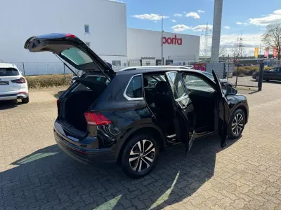 Gebraucht VW Tiguan IQ Drive 150 PS (110 kW) 2020 Schwarz SUV