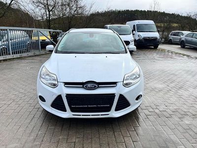 Gebraucht Ford Focus Trend 116 PS (85 kW) 2013 Weiß Limousine