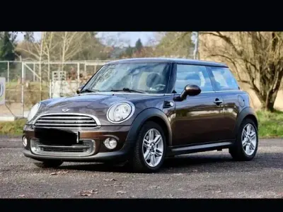 Gebraucht Mini Cooper 122 PS (89 kW) 2011 Braun Kleinwagen