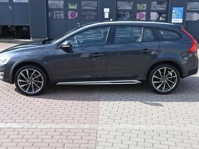 Usata Volvo V60 Summum 190 CV (139 kW) 2017 Grigio Station wagon