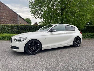 Gebraucht BMW 116 Sport Line 136 PS (100 kW) 2012 Weiß Kleinwagen