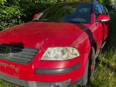 Gebraucht VW Passat 101 PS (74 kW) 2004 Rot Kombi