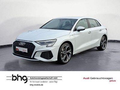 Weiß Gebraucht 2022 Audi A3 S-Line Limousine | 22.830 € (Superpreis)