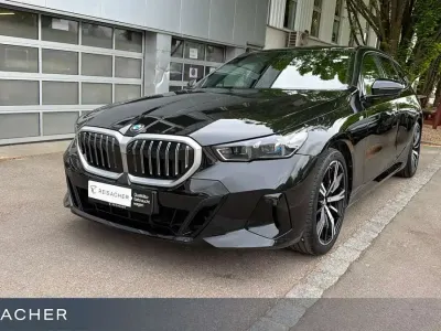 Używany BMW 520 M Sport 197 KM (144 kW) 2025 Czarny Kombi