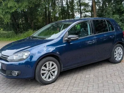 Gebraucht VW Golf VI Style 105 PS (77 kW) 2011 Blau Kleinwagen