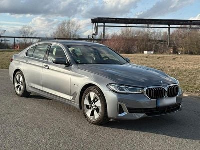 Gebraucht BMW 530e Luxury Line 292 PS (214 kW) 2021 Grau Limousine