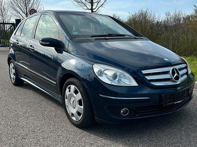 Usata Mercedes B200 136 CV (100 kW) 2006 Blu Monovolume