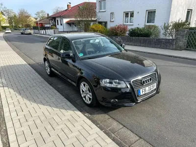 Używany Audi A3 Sport 105 KM (77 kW) 2010 Czarny Hatchback