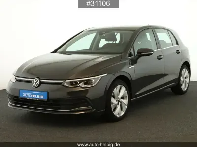Gebraucht VW Golf VIII Style 131 PS (96 kW) 2024 Grau Limousine