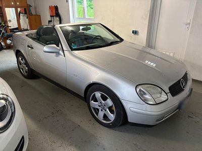 Gebraucht Mercedes SLK200 136 PS (100 kW) 2000 Silber Cabrio