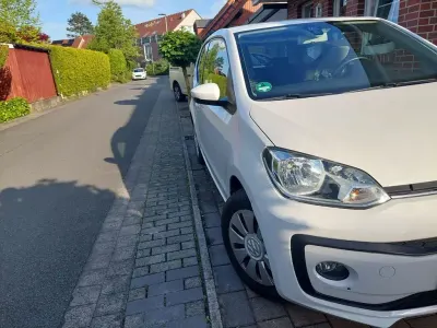 Gebraucht VW up! 65 PS (47 kW) 2017 Weiß Kleinwagen