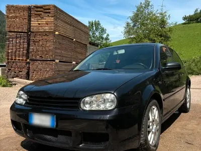 Gebraucht VW Golf IV 150 PS (110 kW) 2000 Schwarz Kleinwagen
