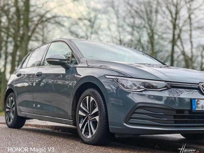 Gebraucht VW Golf VIII 150 PS (110 kW) 2021 Grau Limousine