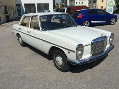 Gebraucht Mercedes W115 60 PS (44 kW) 1970 Weiß Limousine