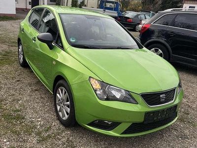 Gebraucht Seat Ibiza Reference 90 PS (66 kW) 2016 "lima" grun Kleinwagen