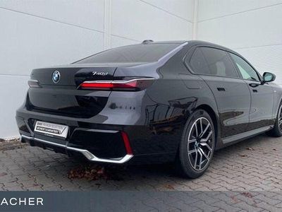 Second-hand BMW 740 Comfort Edition 286 CP (210 kW) 2025 Negru Berlinǎ