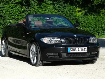 Gebraucht BMW 120 Cabriolet 170 PS (125 kW) 2009 Schwarz Cabrio