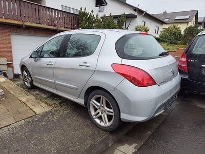 Usata Peugeot 308 Allure 111 CV (81 kW) 2011 Argento Berlina