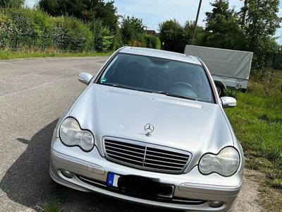 Mercedes 240