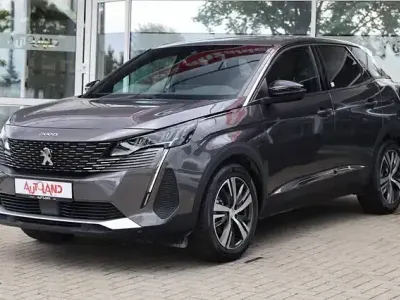 Gebraucht Peugeot 3008 Active 131 PS (96 kW) 2023 Blau SUV