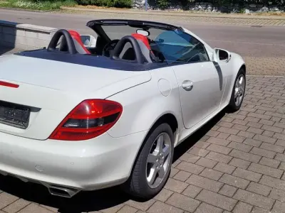 Gebraucht Mercedes SLK200 184 PS (135 kW) 2008 Weiß Cabrio