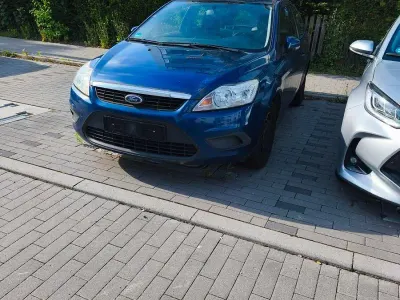 Gebraucht Ford Focus 101 PS (74 kW) 2009 Blau Limousine