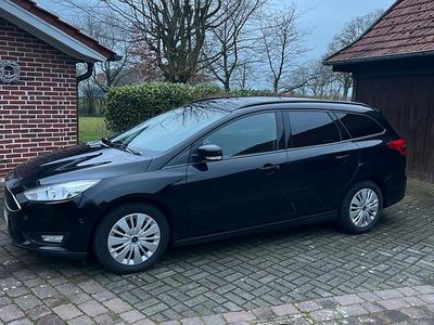 Gebraucht Ford Focus 120 PS (88 kW) 2017 Schwarz Kombi