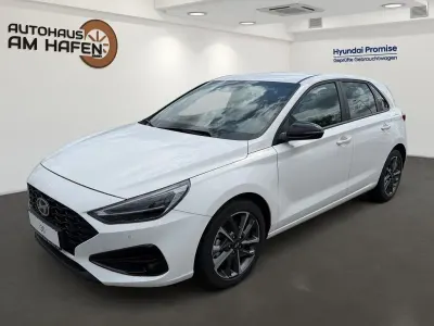 Gebraucht Hyundai i30 Advantage 101 PS (74 kW) 2024 Weiß Limousine