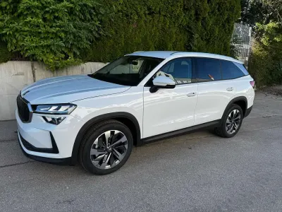 Neu Skoda Kodiaq Selection 220 PS (161 kW) 2026 Moonwhite metallic SUV