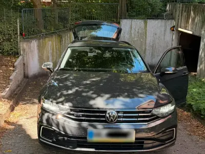 Gebraucht VW Passat GTE 218 PS (160 kW) 2021 Grau Kombi