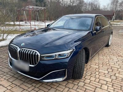 Gebraucht BMW 740L Sport Line 340 PS (250 kW) 2020 Blau Limousine
