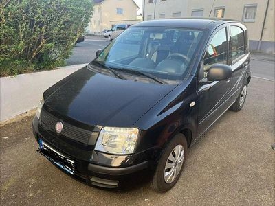 Second-hand Fiat Panda 69 CP (50 kW) 2012 Negru Hatchback