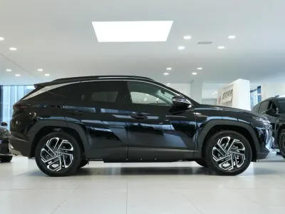 Gebraucht Hyundai Tucson Prime 252 PS (185 kW) 2025 Abyss black / met SUV