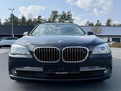 Gebraucht BMW 740 Performance 306 PS (225 kW) 2011 Grau Limousine