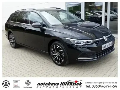Używany VW Golf VIII Style 150 KM (110 kW) 2024 Czarny Kombi