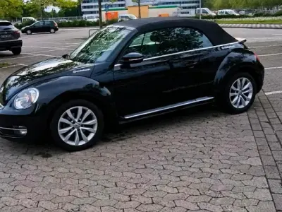 Gebraucht VW Beetle 102 PS (75 kW) 2013 Schwarz Kleinwagen