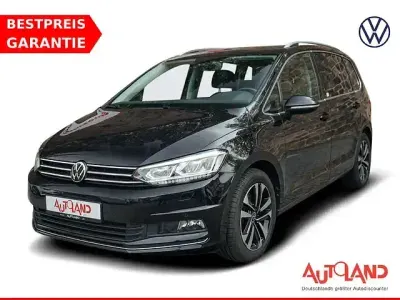Gebraucht VW Touran Highline 150 PS (110 kW) 2021 Deepe black perleffekt Van / Kleinbus