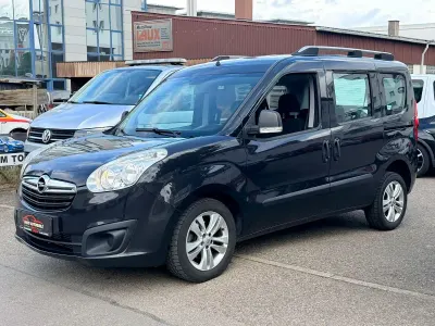 Gebraucht Opel Combo 105 PS (77 kW) 2017 Schwarz Van / Kleinbus