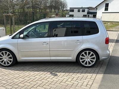 Gebraucht VW Touran 140 PS (102 kW) 2012 Silber Van / Kleinbus