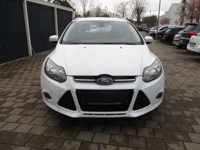 Gebraucht Ford Focus Titanium 116 PS (85 kW) 2011 Weiß Limousine
