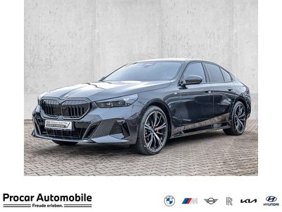 Gebraucht BMW 520 M Sport 197 PS (144 kW) 2025 Grau Limousine